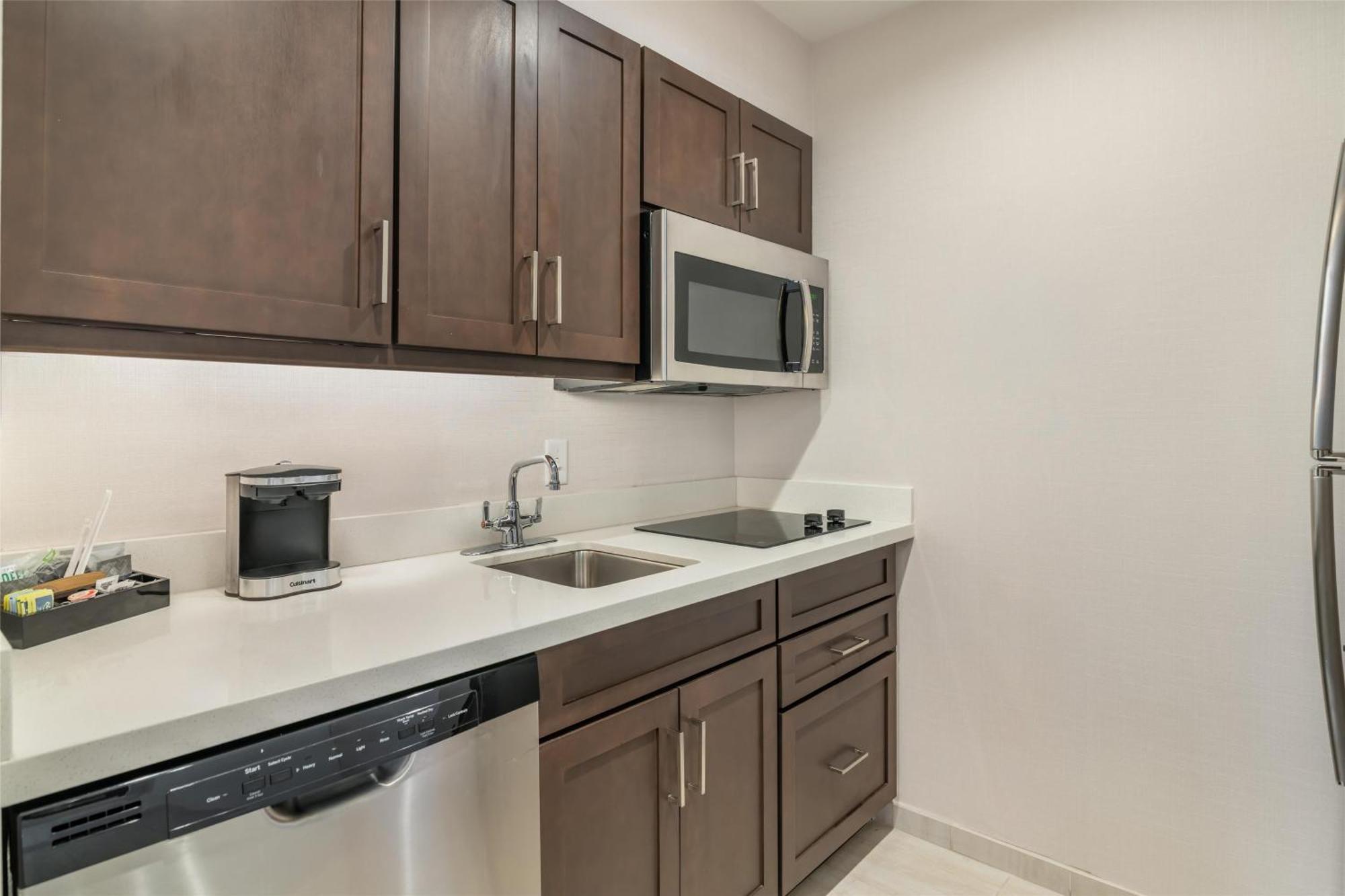 Hotel Homewood By Hilton Schenectady